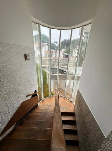 Stately Family Residence in Trigal Norte - Casa en El Trigal Norte